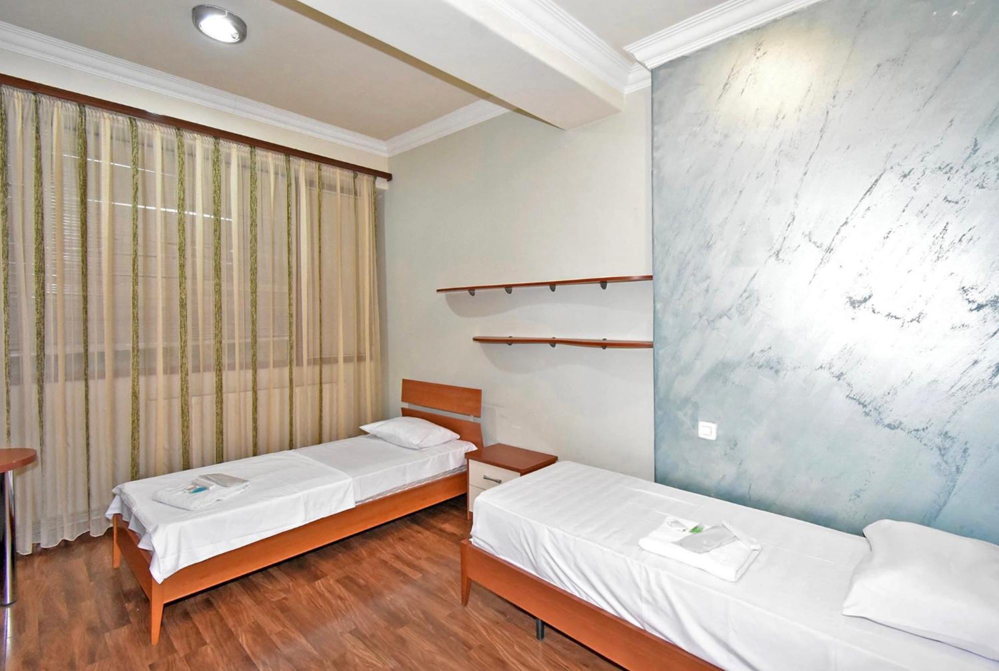 Hotel Costa Yerevan Ngoại thất bức ảnh