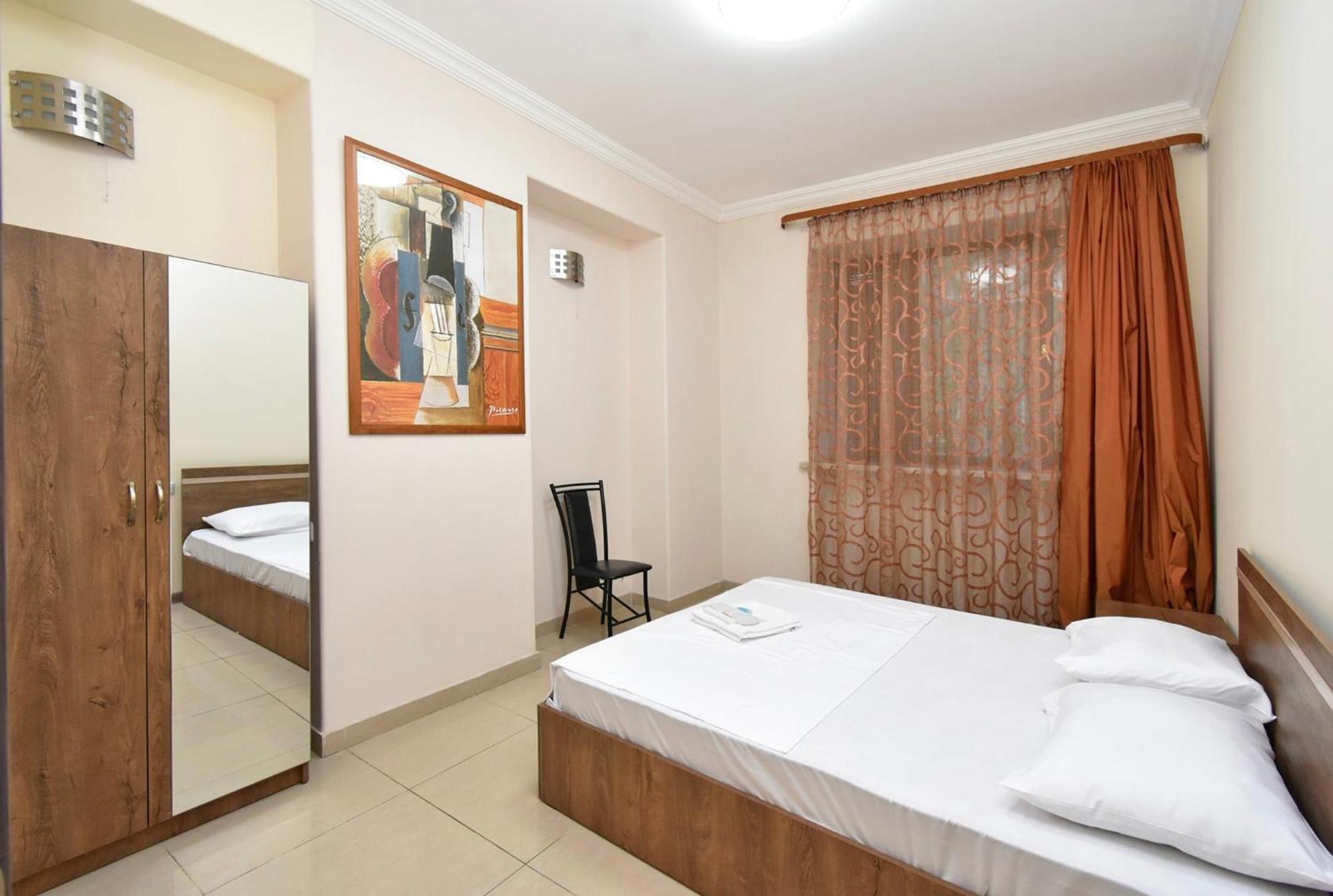 Hotel Costa Yerevan Ngoại thất bức ảnh