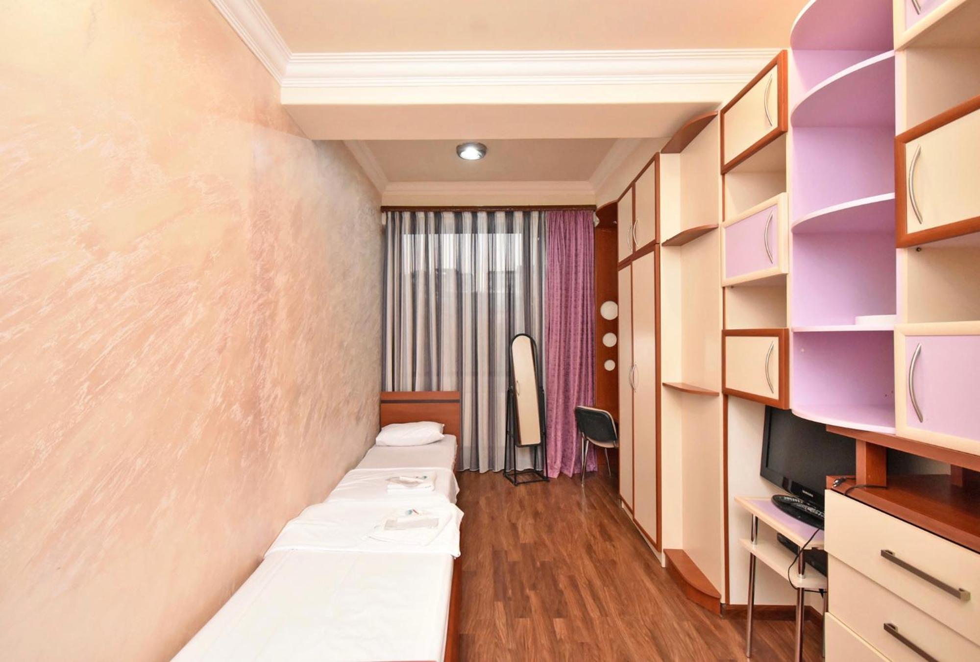 Hotel Costa Yerevan Ngoại thất bức ảnh