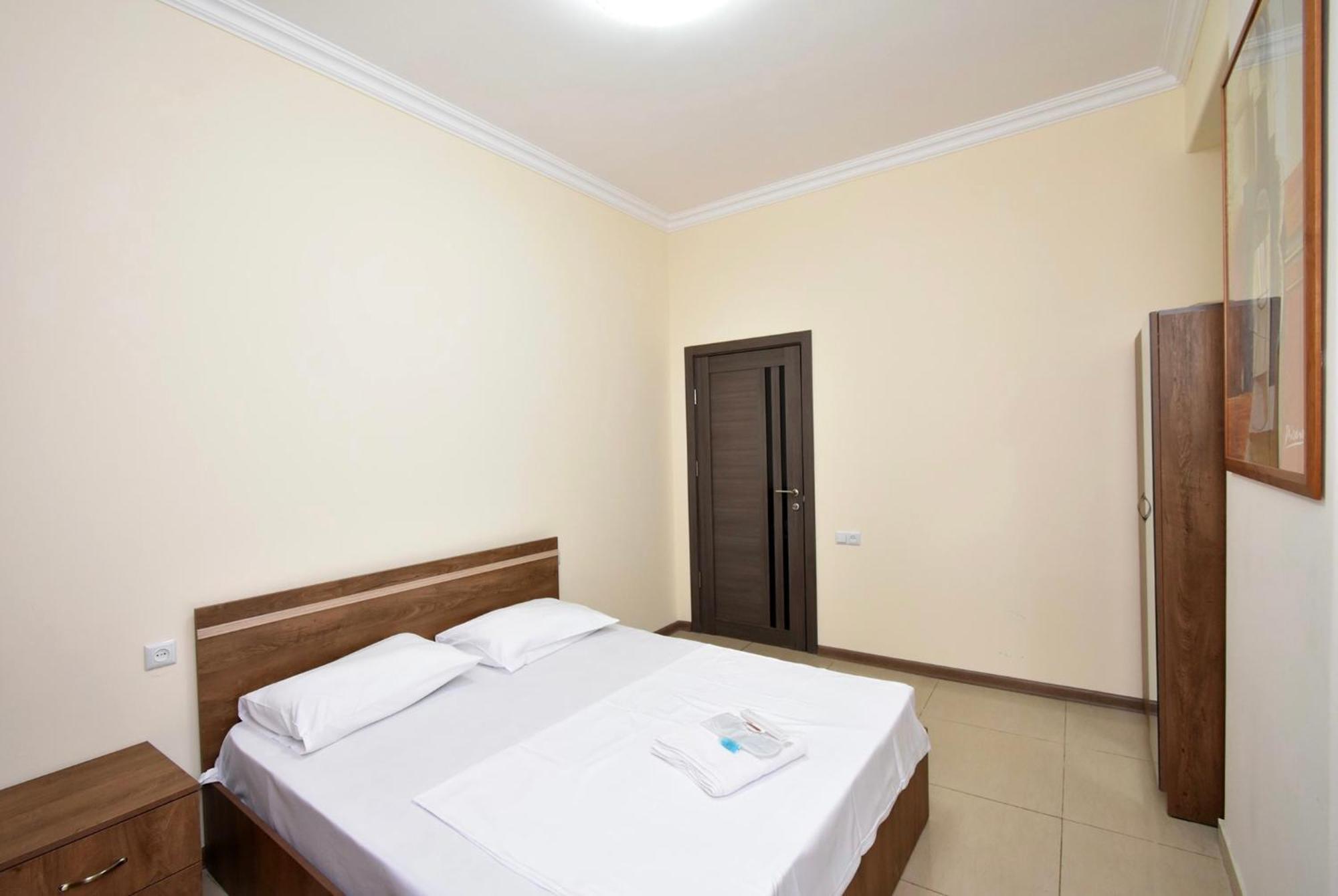 Hotel Costa Yerevan Ngoại thất bức ảnh