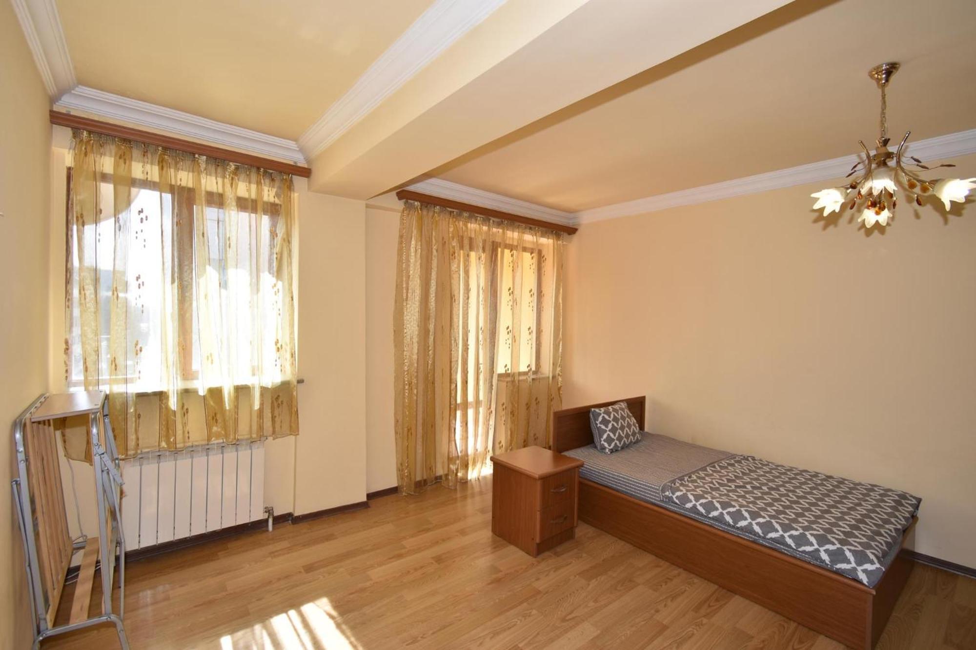Hotel Costa Yerevan Ngoại thất bức ảnh